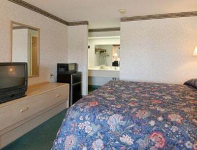 фото отеля Super 8 Motel Byron
