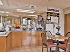 фото отеля Super 8 Motel Byron