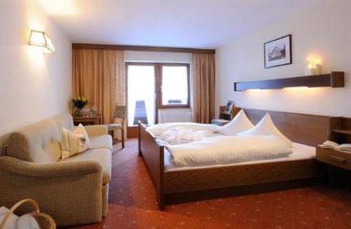 фото отеля Hotel Sonnblick Sankt Leonhard im Pitztal