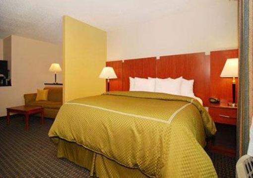 фото отеля Comfort Suites Pratt
