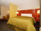 фото отеля Comfort Suites Pratt