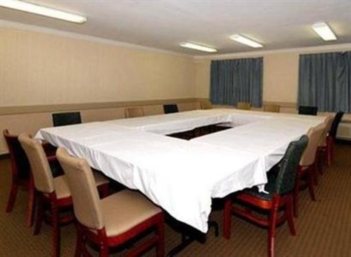 фото отеля Quality Inn Monrovia