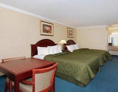 фото отеля Quality Inn Monrovia