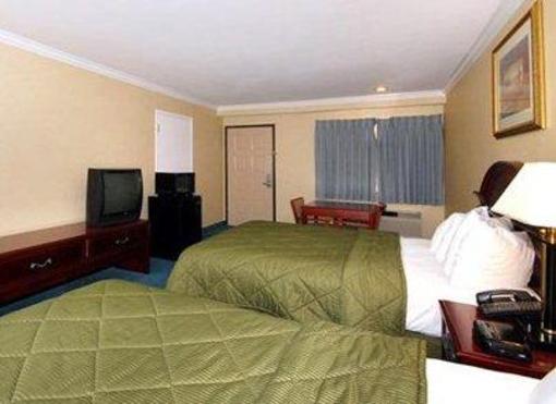 фото отеля Quality Inn Monrovia
