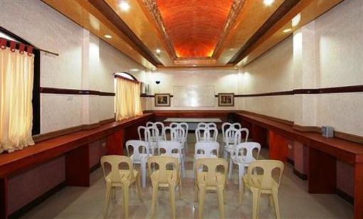 фото отеля Coco Grove Tourist Inn