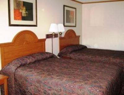 фото отеля Knights Inn Emporia (Kansas)