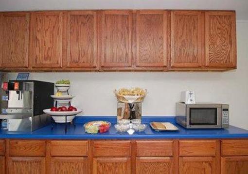 фото отеля Rodeway Inn Brevard