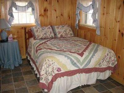 фото отеля Weirs Beach Motel and Cottages