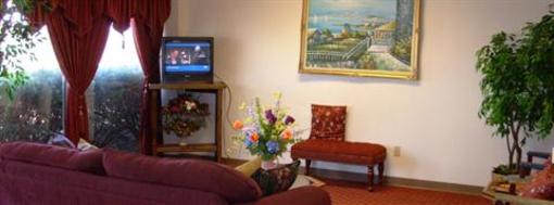 фото отеля Ridge Crest Plaza Inn & Suites