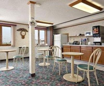 фото отеля Super 8 Motel Lexington (Nebraska)
