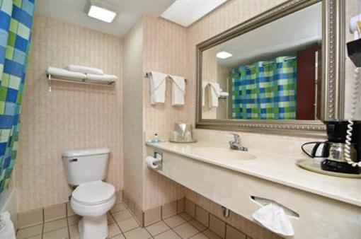 фото отеля BEST WESTERN Canton Inn