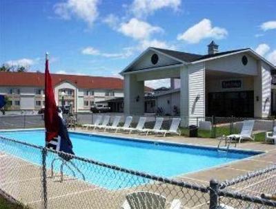 фото отеля Travelodge Inn & Suites Latham Circle