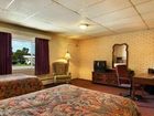 фото отеля Travelodge Inn & Suites Latham Circle