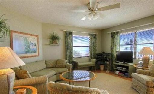 фото отеля Emerald Isle Condominiums Redington Shores