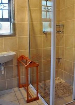 фото отеля Dempsey's Guest House