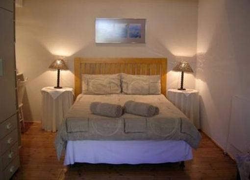 фото отеля Dempsey's Guest House