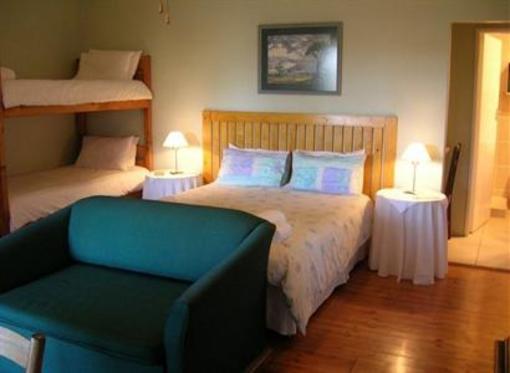 фото отеля Dempsey's Guest House