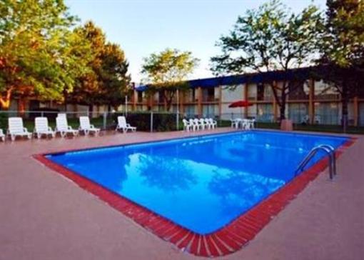 фото отеля Americas Best Value Inn Northwood
