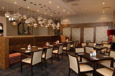 фото отеля Premier Inn Bournemouth Central