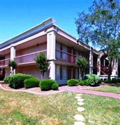 фото отеля Econo Lodge Savannah South