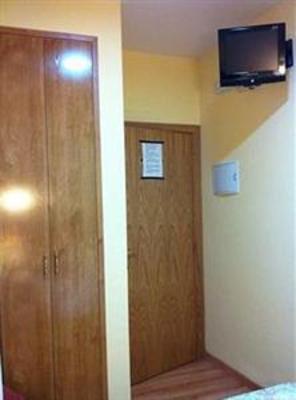 фото отеля Hostal Nersan II Madrid