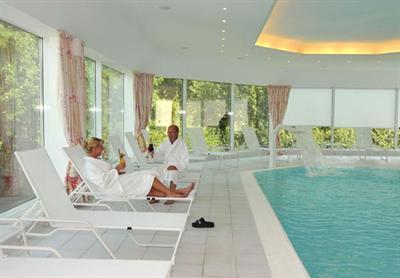 фото отеля Parkhotel Am Glienberg Zinnowitz