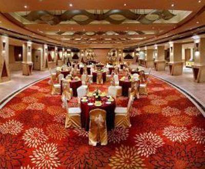фото отеля The Suryaa New Delhi