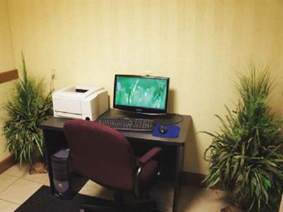 фото отеля La Quinta Inn and Suites Memphis/Sycamore View