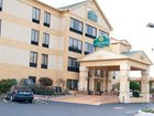 фото отеля La Quinta Inn and Suites Memphis/Sycamore View