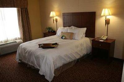 фото отеля Hampton Inn Keokuk