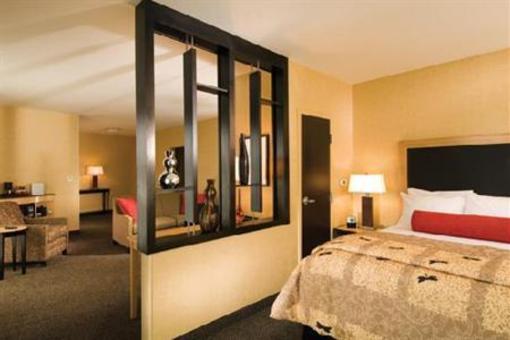 фото отеля Cambria Suites Denver Airport