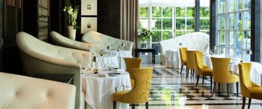 фото отеля Trianon Palace Versailles A Waldorf Astoria Hotel