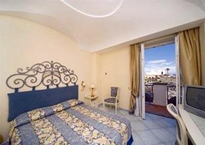фото отеля Hotel Nettuno Forio