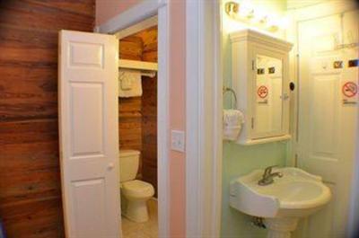 фото отеля Key West Vacations Efficiency Studio Value