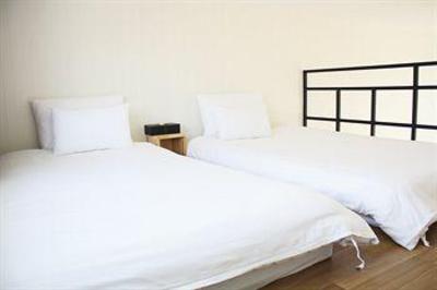 фото отеля Hotel Hue Incheon Airport Deokgyo