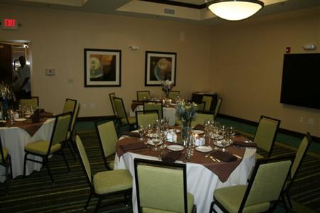 фото отеля Holiday Inn St. Louis Fairview Heights