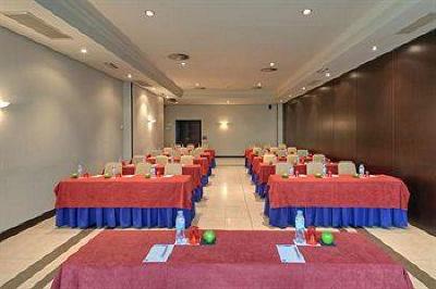 фото отеля Tryp Oviedo