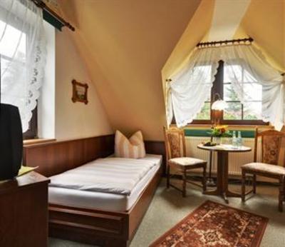 фото отеля Hotel Restaurant Cafe Waldblick Pulsnitz