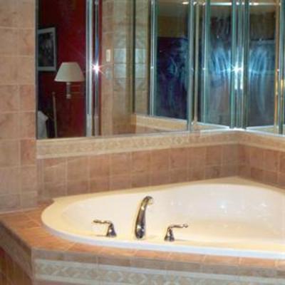 фото отеля Bridgeview Inn