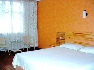 фото отеля Golden Lion 100 Supermarket Hotel Rizhao Haiqu East Road