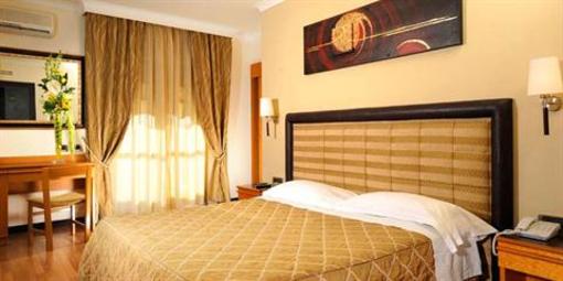 фото отеля Hotel Ares Latina