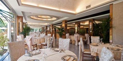 фото отеля Hotel Ares Latina