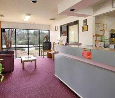фото отеля Anniston Inn and Suites