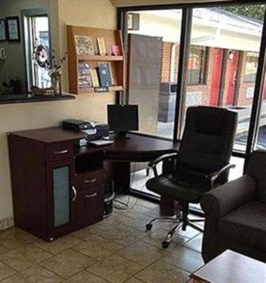 фото отеля Anniston Inn and Suites
