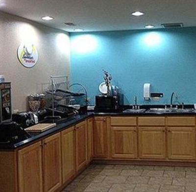 фото отеля Anniston Inn and Suites