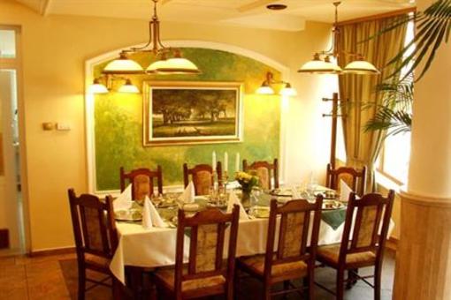 фото отеля Pension Atlantic Targu Mures