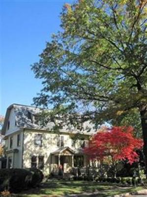 фото отеля DeBary Inn