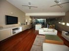 фото отеля Beach House 4 Vue Byron Bay