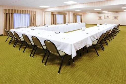 фото отеля Holiday Inn Express Charles Town