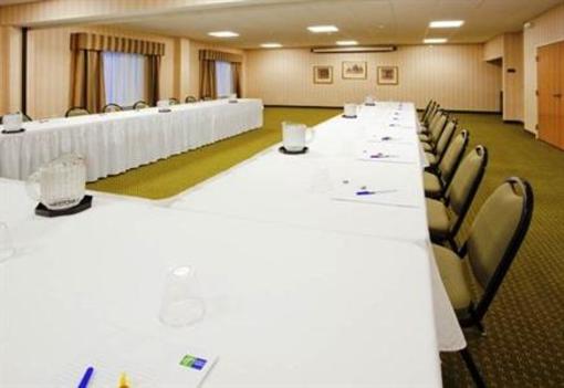 фото отеля Holiday Inn Express Charles Town